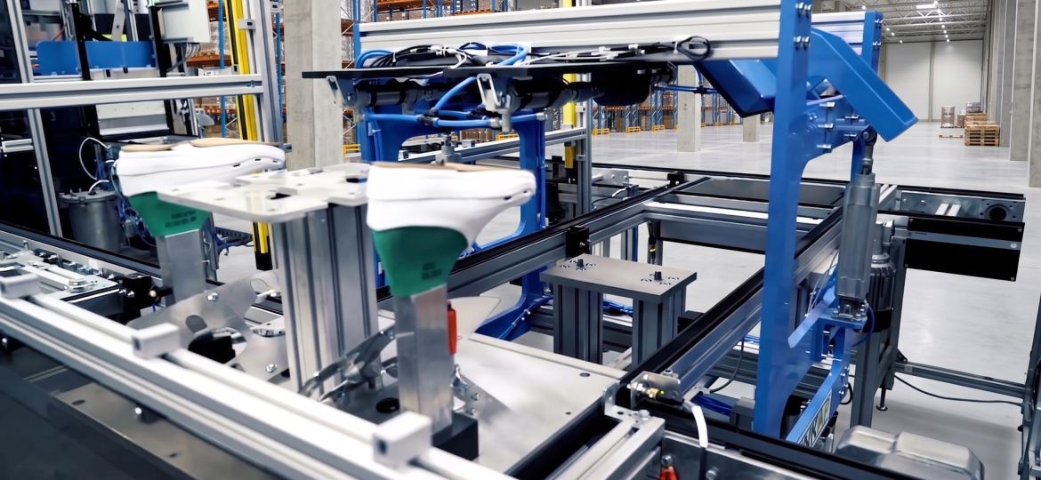 Schuhklebelinie: Automatisierung